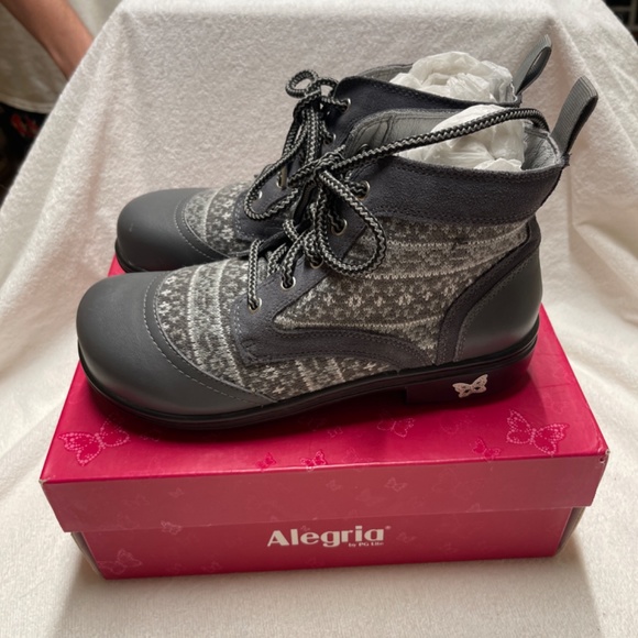 Algeria - Picture 2 of 7